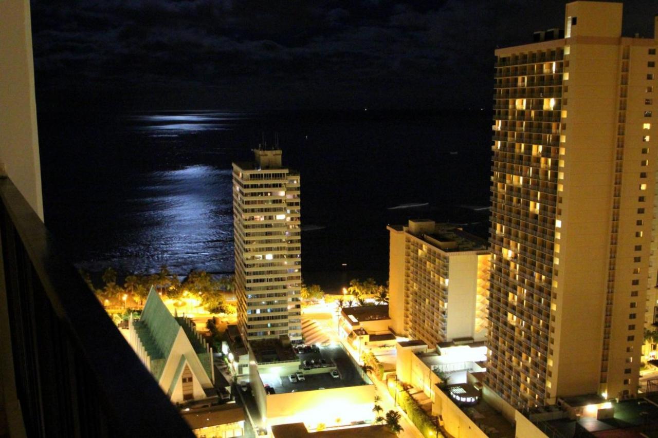 Waikiki Banyan By Darmic Villa Oahu ภายนอก รูปภาพ