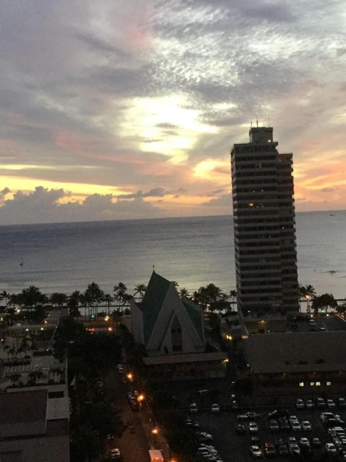 Waikiki Banyan By Darmic Villa Oahu ภายนอก รูปภาพ