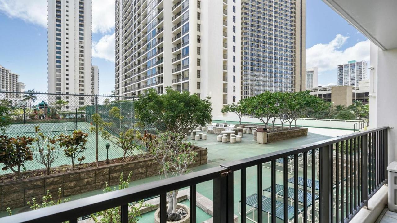 Waikiki Banyan By Darmic Villa Oahu ภายนอก รูปภาพ