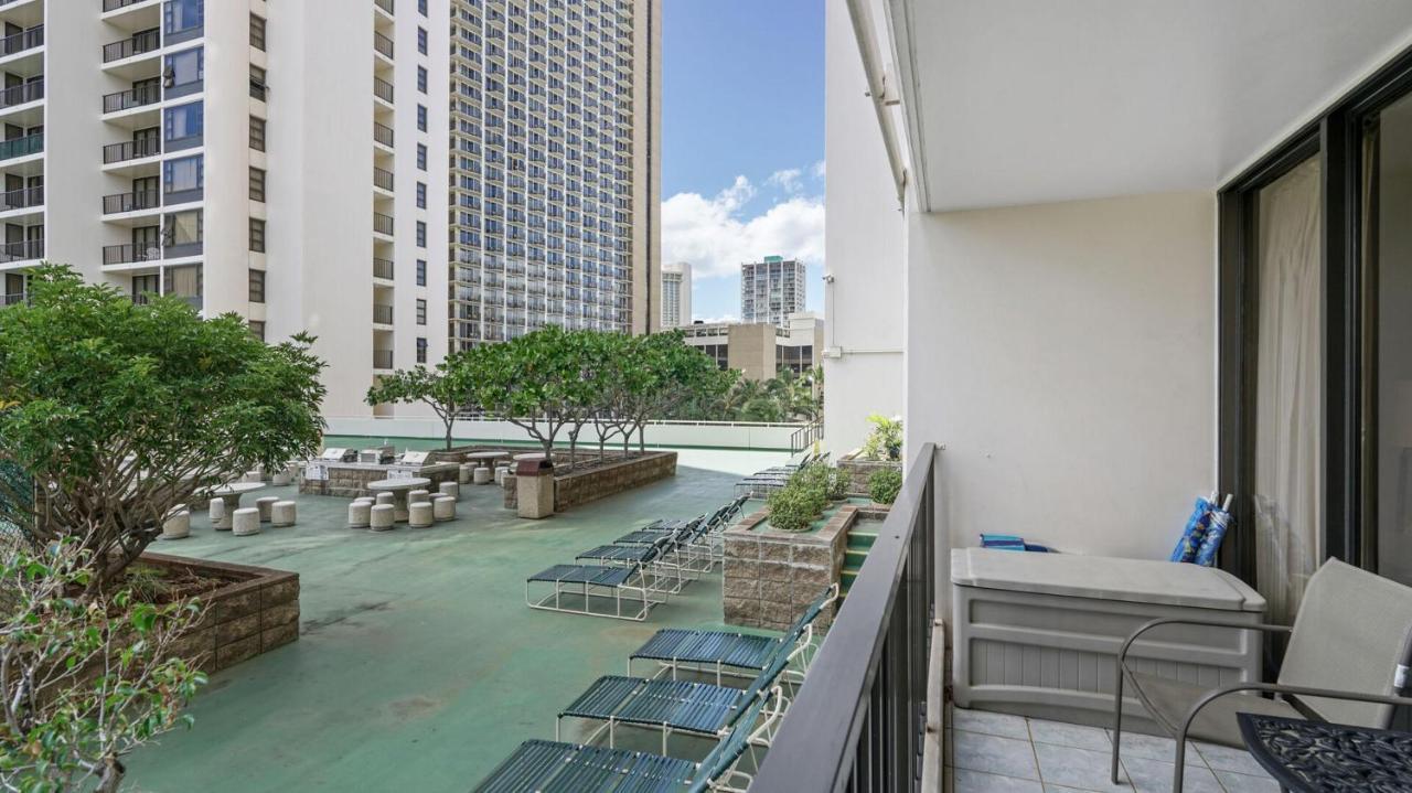 Waikiki Banyan By Darmic Villa Oahu ภายนอก รูปภาพ